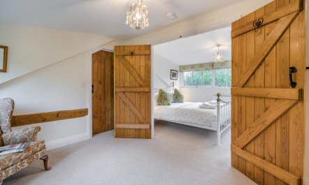 4 Bed in Outgate 3