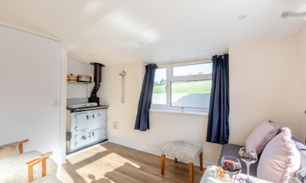 2 Bed in East Pennard 1