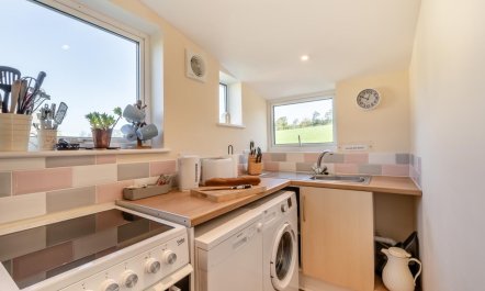 2 Bed in East Pennard 8