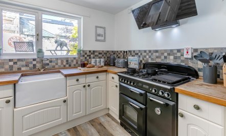 2 Bed in St. Columb 7