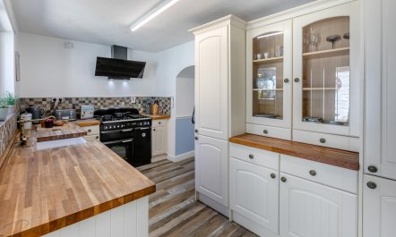 2 Bed in St. Columb 9