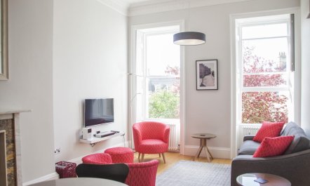 2 Bed in Bath 2