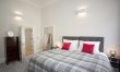 2 Bed in Bath 5