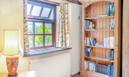 2 Bed in Cantref 7