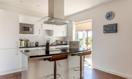 2 Bed in Weston 3