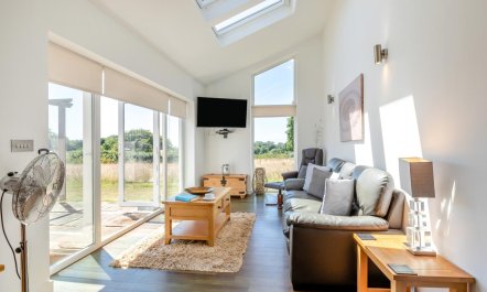 2 Bed in Weston 7