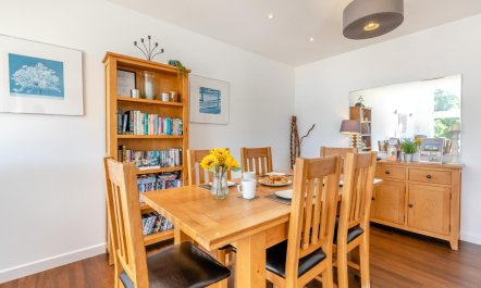 2 Bed in Weston 5