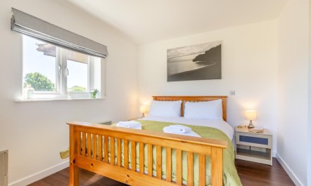 2 Bed in Weston 8