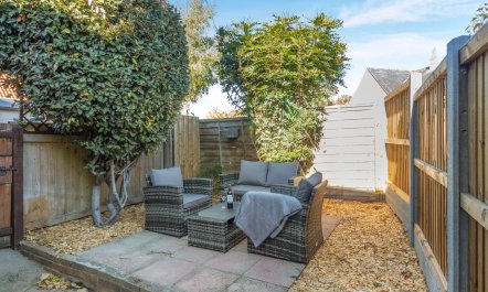 2 Bed in Ashley 4