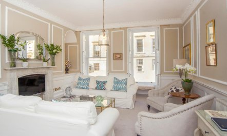 3 Bed in Bath