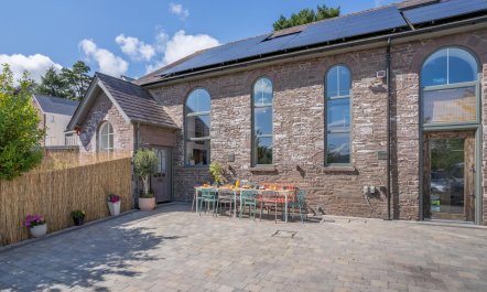 5 Bed in Bwlch 1