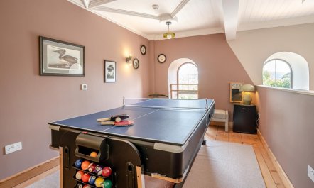5 Bed in Bwlch 5