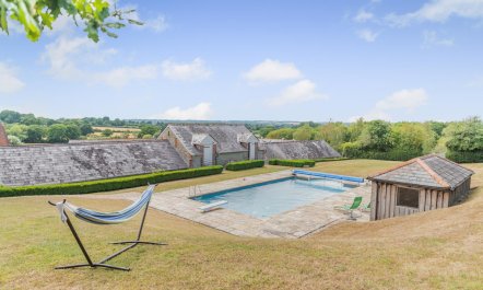 2 Bed in Motcombe 4