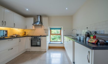 2 Bed in Kidwelly 9