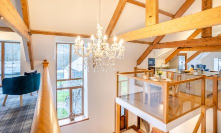 6 Bed in Blaencwm 8