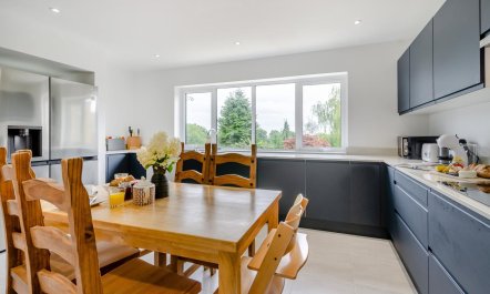 4 Bed in Finstock 8