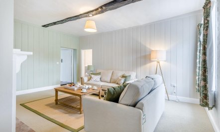 3 Bed in Mannington 9