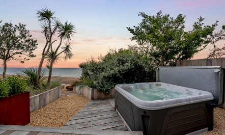 5 Bed in Bexhill-on-Sea 2