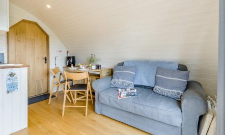 1 Bed in Garth 7