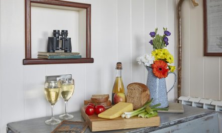 1 Bed in Masbury 7