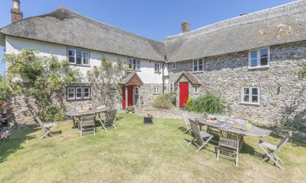 4 Bed in Honiton 0