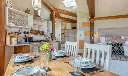 1 Bed in Dihewyd 6