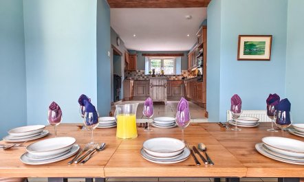 4 Bed in Alswear 9