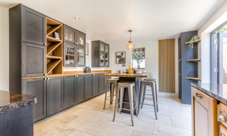 6 Bed in Foulsham 2