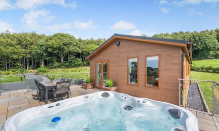 3 Bed in Lloc