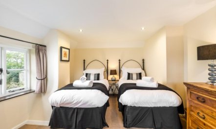 3 Bed in Honiton 7