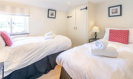 3 Bed in Honiton 8