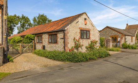 2 Bed in Sharrington 7
