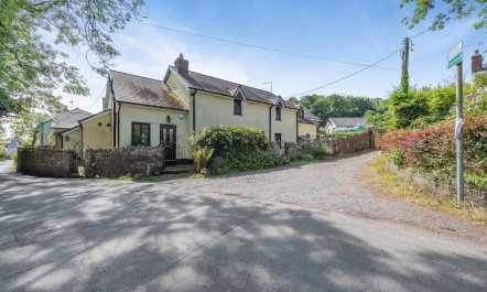 2 Bed in Swansea 1