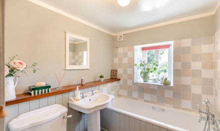 2 Bed in Bowood 8