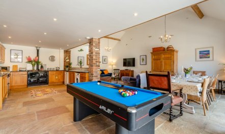 4 Bed in Cawton 3