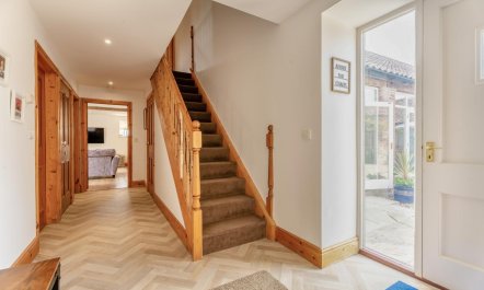 4 Bed in Cawton 5