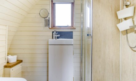 1 Bed in Garth 8
