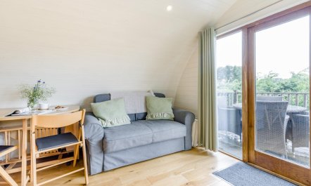 1 Bed in Garth 6