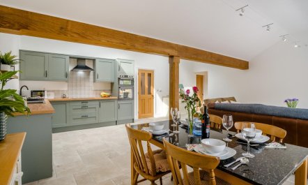 2 Bed in Old Sodbury 7