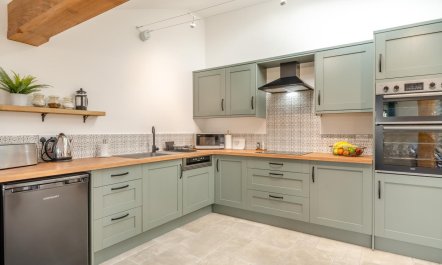 2 Bed in Old Sodbury 9