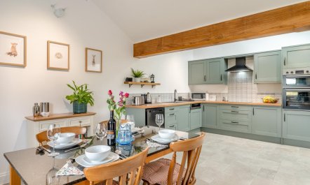 2 Bed in Old Sodbury 8