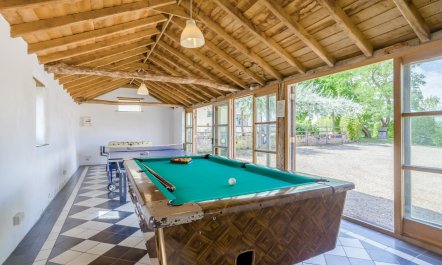 6 Bed in Bramfield 2