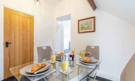 2 Bed in Pilsley 6