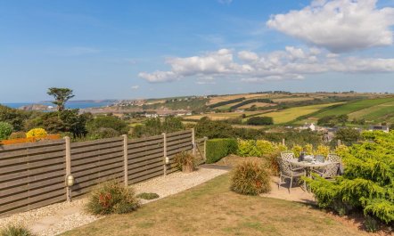 2 Bed in Thurlestone 6