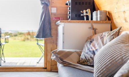 1 Bed in Four Lanes 7