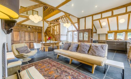 4 Bed in Bramfield 3