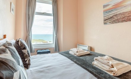 2 Bed in Ilfracombe 9