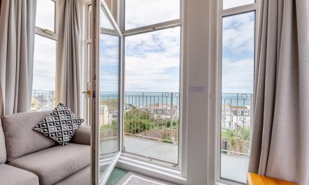 1 Bed in Ilfracombe 2