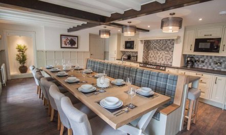 6 Bed in Pickering 4