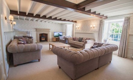 6 Bed in Pickering 2